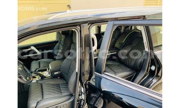 Sayi Imported Toyota Land Cruiser Black Mota in Import - Dubai a Maseru Sayi Imported Toyota Land Cruiser Black Mota in Import - Dubai a Maseru