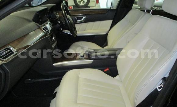 اشتري مستعمل Mercedes-Benz E–Class Black سيارة في Maseru في Maseru اشتري مستعمل Mercedes-Benz E–Class Black سيارة في Maseru في Maseru