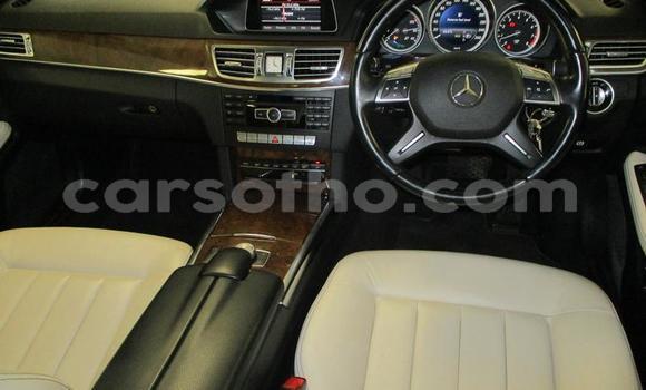 اشتري مستعمل Mercedes-Benz E–Class Black سيارة في Maseru في Maseru اشتري مستعمل Mercedes-Benz E–Class Black سيارة في Maseru في Maseru