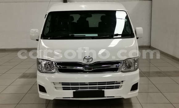 Sayi Na hannu Toyota Hiace White Mota in Maseru a Maseru Sayi Na hannu Toyota Hiace White Mota in Maseru a Maseru