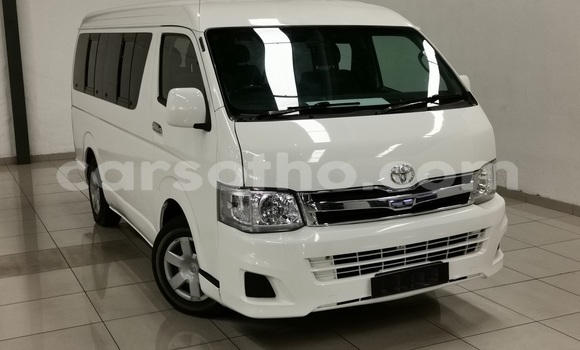 Sayi Na hannu Toyota Hiace White Mota in Maseru a Maseru Sayi Na hannu Toyota Hiace White Mota in Maseru a Maseru