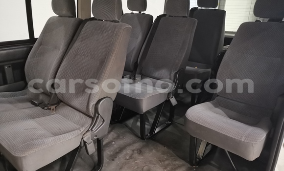 Sayi Na hannu Toyota Hiace White Mota in Maseru a Maseru Sayi Na hannu Toyota Hiace White Mota in Maseru a Maseru