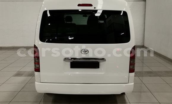Sayi Na hannu Toyota Hiace White Mota in Maseru a Maseru Sayi Na hannu Toyota Hiace White Mota in Maseru a Maseru