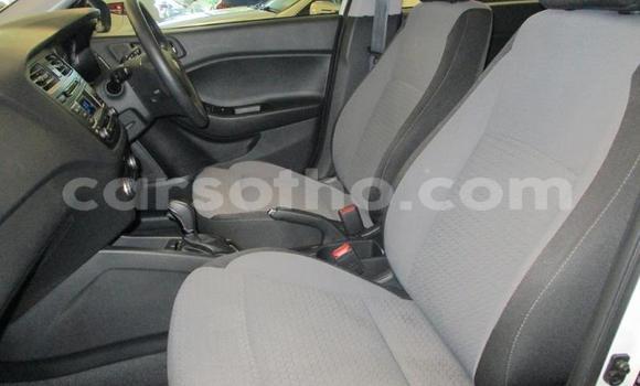 اشتري مستعمل Hyundai i20 White سيارة في Maseru في Maseru اشتري مستعمل Hyundai i20 White سيارة في Maseru في Maseru