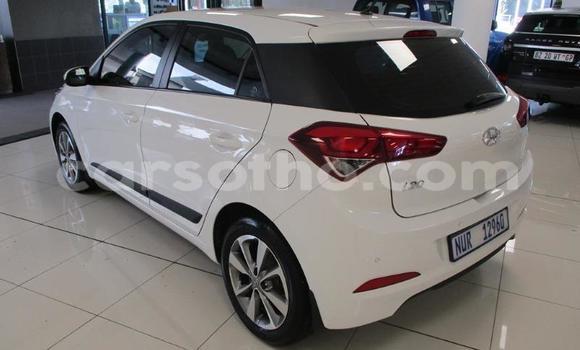 اشتري مستعمل Hyundai i20 White سيارة في Maseru في Maseru اشتري مستعمل Hyundai i20 White سيارة في Maseru في Maseru