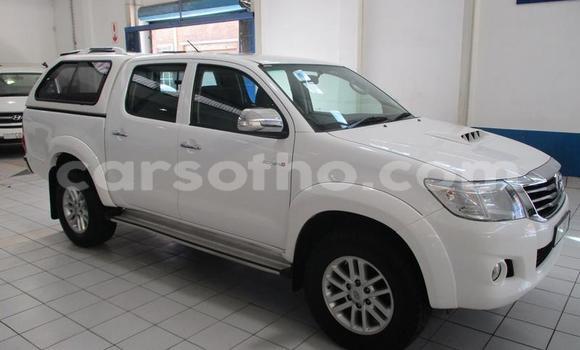 اشتري مستعمل Toyota Hilux White سيارة في Maseru في Maseru اشتري مستعمل Toyota Hilux White سيارة في Maseru في Maseru