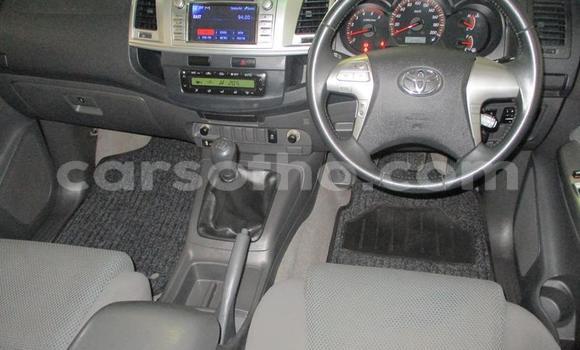 اشتري مستعمل Toyota Hilux White سيارة في Maseru في Maseru اشتري مستعمل Toyota Hilux White سيارة في Maseru في Maseru
