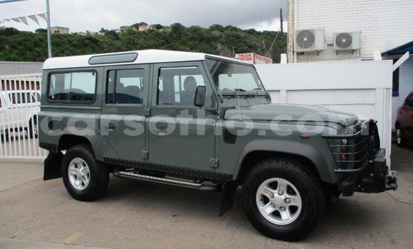 اشتري مستعمل Land Rover Defender Green سيارة في Roma في Maseru اشتري مستعمل Land Rover Defender Green سيارة في Roma في Maseru