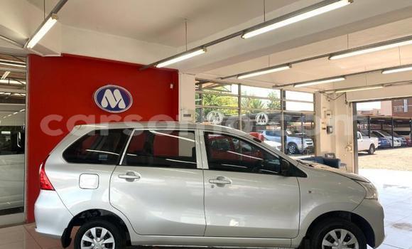 Sayi Na hannu Toyota Avanza Silver Mota in Maseru a Maseru Sayi Na hannu Toyota Avanza Silver Mota in Maseru a Maseru