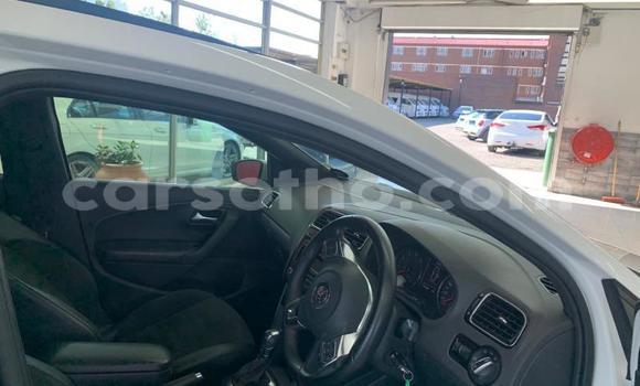 اشتري مستعمل Volkswagen Polo GTI White سيارة في Maseru في Maseru اشتري مستعمل Volkswagen Polo GTI White سيارة في Maseru في Maseru