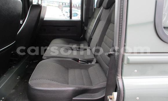 اشتري مستعمل Land Rover Defender Green سيارة في Roma في Maseru اشتري مستعمل Land Rover Defender Green سيارة في Roma في Maseru
