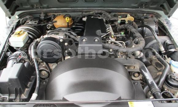 اشتري مستعمل Land Rover Defender Green سيارة في Roma في Maseru اشتري مستعمل Land Rover Defender Green سيارة في Roma في Maseru