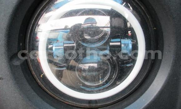 اشتري مستعمل Land Rover Defender Green سيارة في Roma في Maseru اشتري مستعمل Land Rover Defender Green سيارة في Roma في Maseru