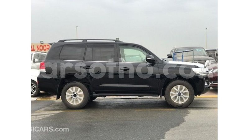 Big with watermark toyota land cruiser maseru import dubai 17714