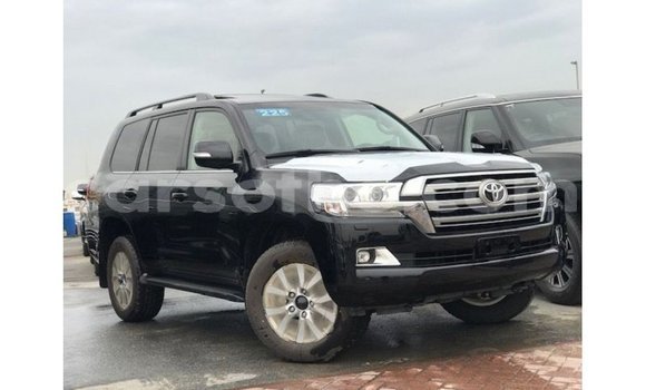 Sayi Imported Toyota Land Cruiser Black Mota in Import - Dubai a Maseru Sayi Imported Toyota Land Cruiser Black Mota in Import - Dubai a Maseru