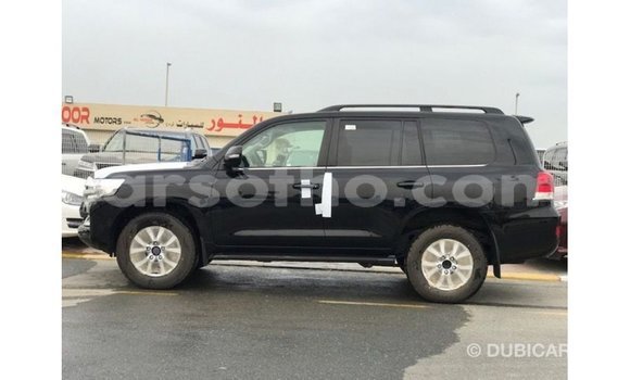 Sayi Imported Toyota Land Cruiser Black Mota in Import - Dubai a Maseru Sayi Imported Toyota Land Cruiser Black Mota in Import - Dubai a Maseru