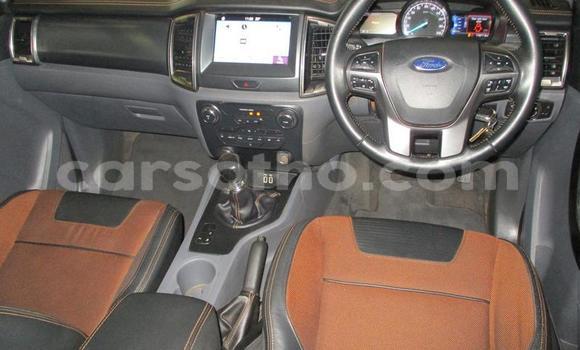 Sayi Na hannu Ford Ranger White Mota in Maseru a Maseru Sayi Na hannu Ford Ranger White Mota in Maseru a Maseru