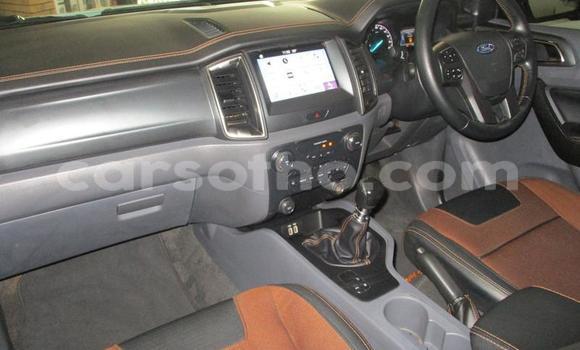 Sayi Na hannu Ford Ranger White Mota in Maseru a Maseru Sayi Na hannu Ford Ranger White Mota in Maseru a Maseru