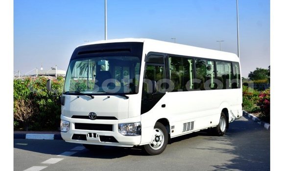 Acheter Import Voiture Toyota Coaster Blanc à Import - Dubai, Maseru Acheter Import Voiture Toyota Coaster Blanc à Import - Dubai, Maseru