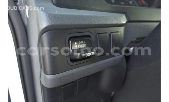 Acheter Import Voiture Toyota Coaster Blanc à Import - Dubai, Maseru Acheter Import Voiture Toyota Coaster Blanc à Import - Dubai, Maseru