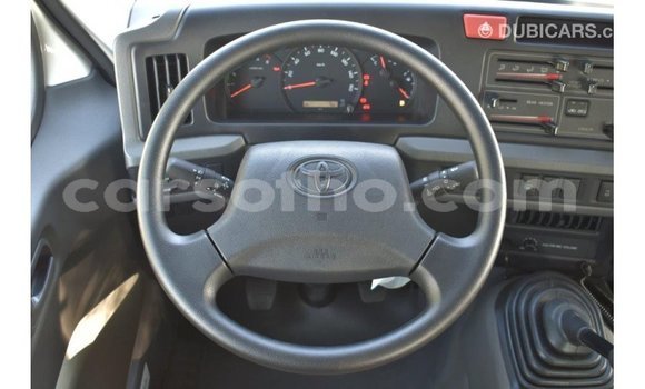 Acheter Import Voiture Toyota Coaster Blanc à Import - Dubai, Maseru Acheter Import Voiture Toyota Coaster Blanc à Import - Dubai, Maseru