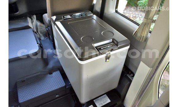 Acheter Import Voiture Toyota Coaster Blanc à Import - Dubai, Maseru Acheter Import Voiture Toyota Coaster Blanc à Import - Dubai, Maseru