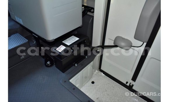 Acheter Import Voiture Toyota Coaster Blanc à Import - Dubai, Maseru Acheter Import Voiture Toyota Coaster Blanc à Import - Dubai, Maseru