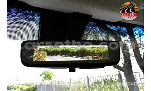 Acheter Import Voiture Toyota Granvia Blanc à Import - Dubai, Maseru Acheter Import Voiture Toyota Granvia Blanc à Import - Dubai, Maseru