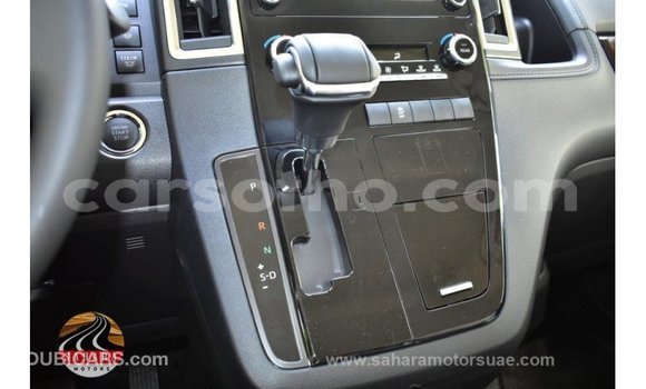 Acheter Import Voiture Toyota Granvia Blanc à Import - Dubai, Maseru Acheter Import Voiture Toyota Granvia Blanc à Import - Dubai, Maseru