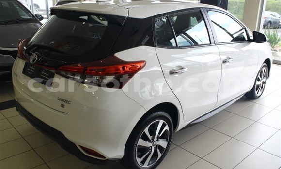 اشتري مستعمل Toyota Yaris White سيارة في Hlotse في Leribe اشتري مستعمل Toyota Yaris White سيارة في Hlotse في Leribe
