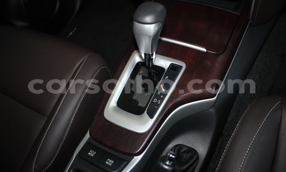 Acheter Occasion Voiture Toyota Fortuner Blanc à Maputsoe, Leribe Acheter Occasion Voiture Toyota Fortuner Blanc à Maputsoe, Leribe