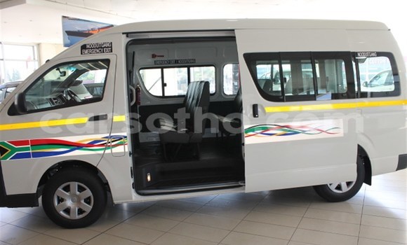 Acheter Occasion Voiture Toyota Sprinter Blanc à Import - Dubai, Maseru Acheter Occasion Voiture Toyota Sprinter Blanc à Import - Dubai, Maseru