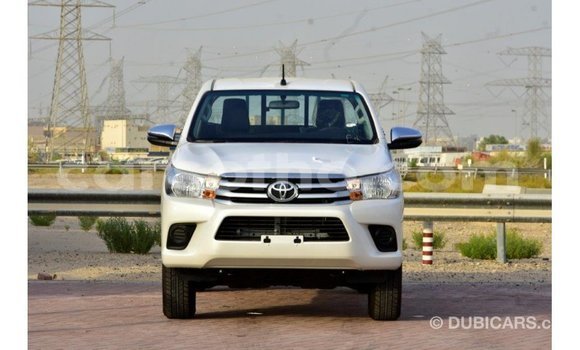 Acheter Import Voiture Toyota Hilux Blanc à Import - Dubai, Maseru Acheter Import Voiture Toyota Hilux Blanc à Import - Dubai, Maseru