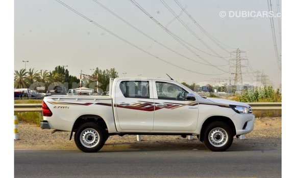Acheter Import Voiture Toyota Hilux Blanc à Import - Dubai, Maseru Acheter Import Voiture Toyota Hilux Blanc à Import - Dubai, Maseru