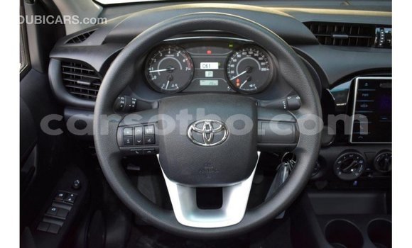 Acheter Import Voiture Toyota Hilux Blanc à Import - Dubai, Maseru Acheter Import Voiture Toyota Hilux Blanc à Import - Dubai, Maseru