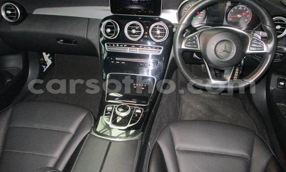 Sayi Na hannu Mercedes-Benz C–Class White Mota in Maseru a Maseru Sayi Na hannu Mercedes-Benz C–Class White Mota in Maseru a Maseru