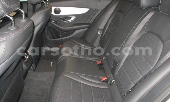 Sayi Na hannu Mercedes-Benz C–Class White Mota in Maseru a Maseru Sayi Na hannu Mercedes-Benz C–Class White Mota in Maseru a Maseru