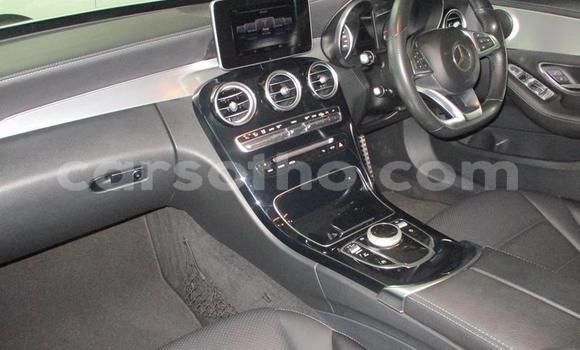 Sayi Na hannu Mercedes-Benz C–Class White Mota in Maseru a Maseru Sayi Na hannu Mercedes-Benz C–Class White Mota in Maseru a Maseru