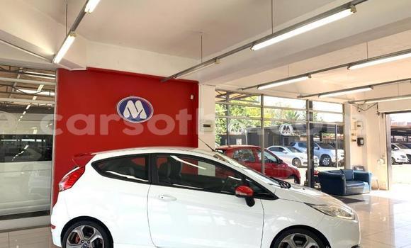 اشتري مستعمل Ford Focus ST White سيارة في Maseru في Maseru اشتري مستعمل Ford Focus ST White سيارة في Maseru في Maseru