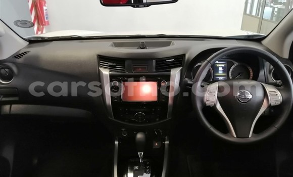 Sayi Na hannu Nissan Navara White Mota in Maputsoa a Leribe Sayi Na hannu Nissan Navara White Mota in Maputsoa a Leribe