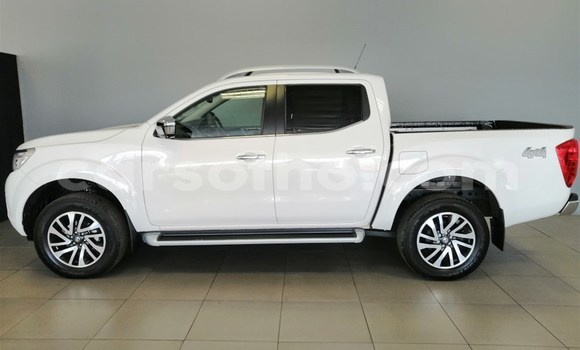 Sayi Na hannu Nissan Navara White Mota in Maputsoa a Leribe Sayi Na hannu Nissan Navara White Mota in Maputsoa a Leribe