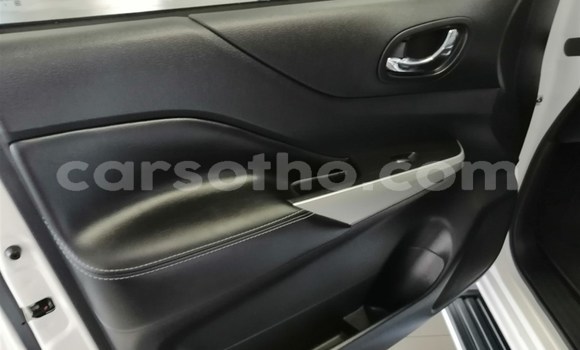 Sayi Na hannu Nissan Navara White Mota in Maputsoa a Leribe Sayi Na hannu Nissan Navara White Mota in Maputsoa a Leribe