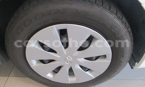 Sayi Na hannu Toyota Corolla White Mota in Butha Buthe a Butha-Buthe Sayi Na hannu Toyota Corolla White Mota in Butha Buthe a Butha-Buthe