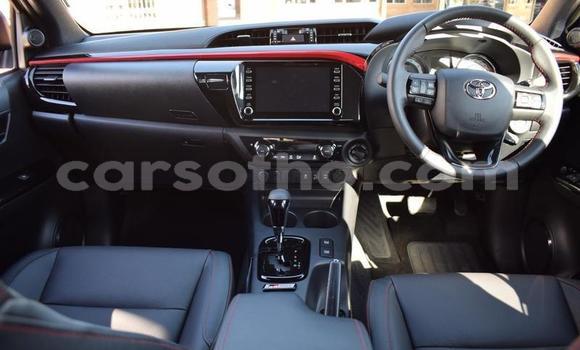 اشتري مستعمل Toyota Hilux Surf Red سيارة في Butha Buthe في Butha-Buthe اشتري مستعمل Toyota Hilux Surf Red سيارة في Butha Buthe في Butha-Buthe