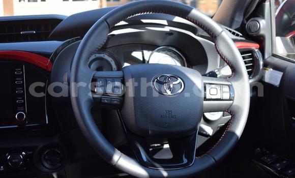 اشتري مستعمل Toyota Hilux Surf Red سيارة في Butha Buthe في Butha-Buthe اشتري مستعمل Toyota Hilux Surf Red سيارة في Butha Buthe في Butha-Buthe