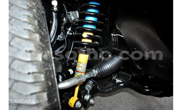 Acheter Import Voiture Toyota Tundra Blanc à Import - Dubai, Maseru Acheter Import Voiture Toyota Tundra Blanc à Import - Dubai, Maseru