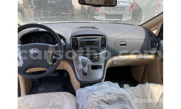 Sayi Imported Hyundai Accent White Mota in Import - Dubai a Maseru Sayi Imported Hyundai Accent White Mota in Import - Dubai a Maseru