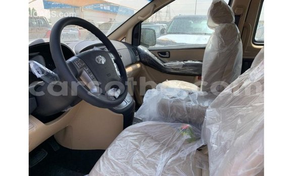 Sayi Imported Hyundai Accent White Mota in Import - Dubai a Maseru Sayi Imported Hyundai Accent White Mota in Import - Dubai a Maseru