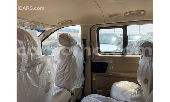 Sayi Imported Hyundai Accent White Mota in Import - Dubai a Maseru Sayi Imported Hyundai Accent White Mota in Import - Dubai a Maseru