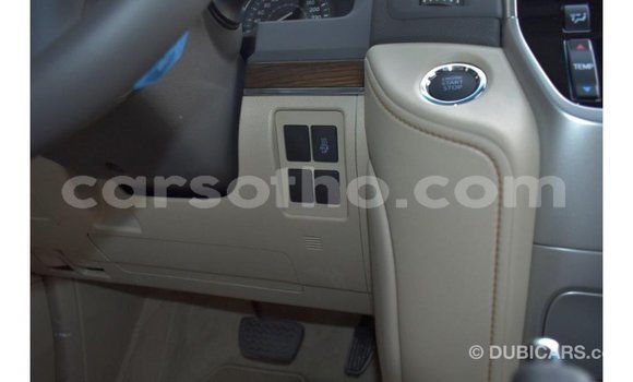 Acheter Import Voiture Toyota Land Cruiser Blanc à Import - Dubai, Maseru Acheter Import Voiture Toyota Land Cruiser Blanc à Import - Dubai, Maseru